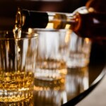 «Empezamos a perder neuronas a los 65 años, es clave evitar el alcohol»
