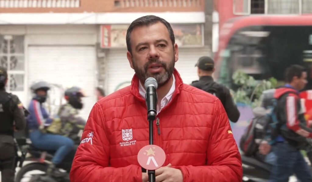 Tren de Aragua usa sindicatos como fachada para delinquir en Bogotá: Galán Tren de Aragua usa sindicatos como fachada para delinquir en Bogotá: Galán