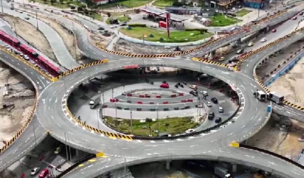 Glorieta de la Cali lista para tráfico mixto: entrega sería en 2025