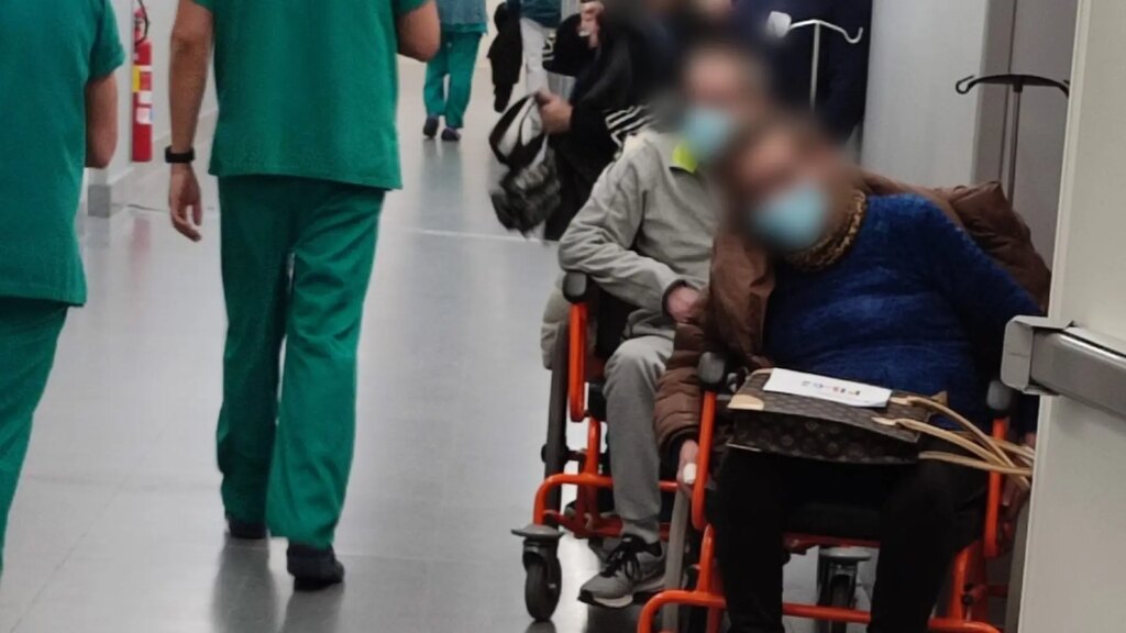 los contagios se duplican y provocan falta de camas, retraso de ingresos y cancelación de operaciones los contagios se duplican y provocan falta de camas, retraso de ingresos y cancelación de operaciones
