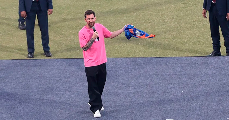 Una foto y un saludo con Messi en la India, una experiencia de más de 11.000 dólares