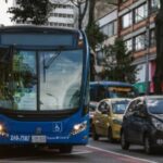 ¿Hay multa por usar carril derecho de la Séptima? Esto dice la norma