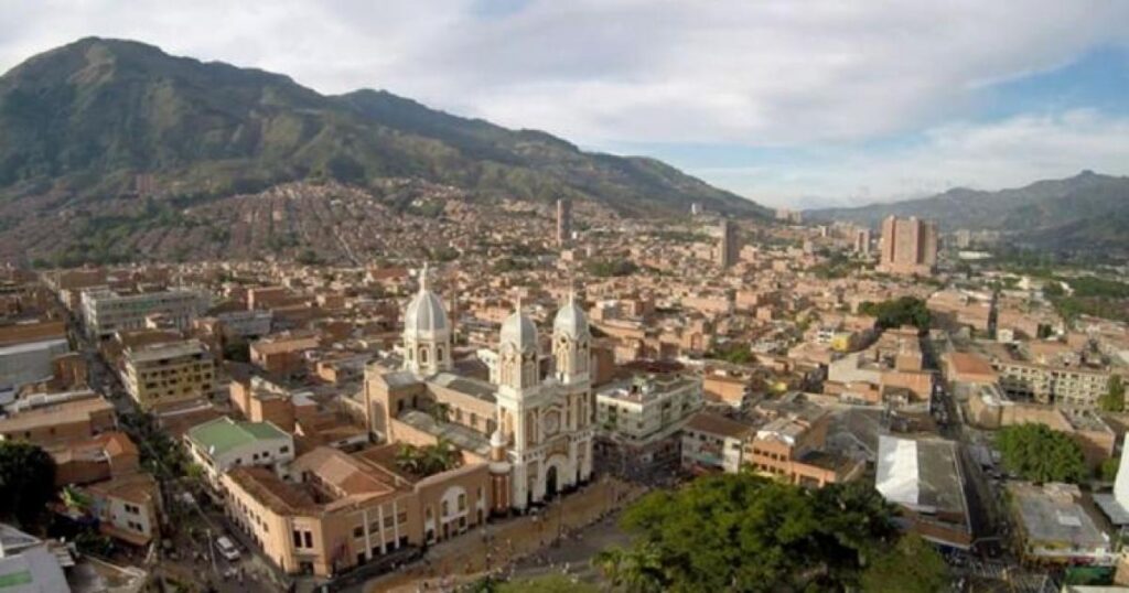 Antioquia: Bellanitas participarán en misa para honrar a jóvenes Antioquia: Bellanitas participarán en misa para honrar a jóvenes