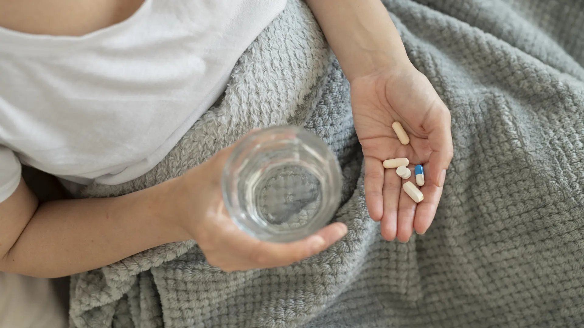 Qué pasa si mezclas paracetamol y alcohol: lo que debes saber antes de tomarlo Qué pasa si mezclas paracetamol y alcohol: lo que debes saber antes de tomarlo