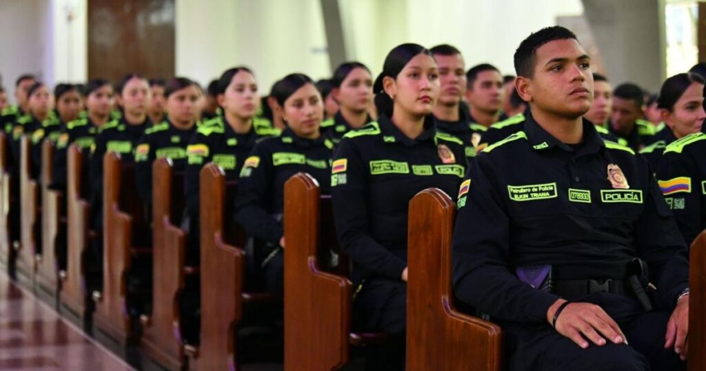 Antioquia: 608 nuevos policías reforzarán la seguridad del Valle de Aburrá Antioquia: 608 nuevos policías reforzarán la seguridad del Valle de Aburrá