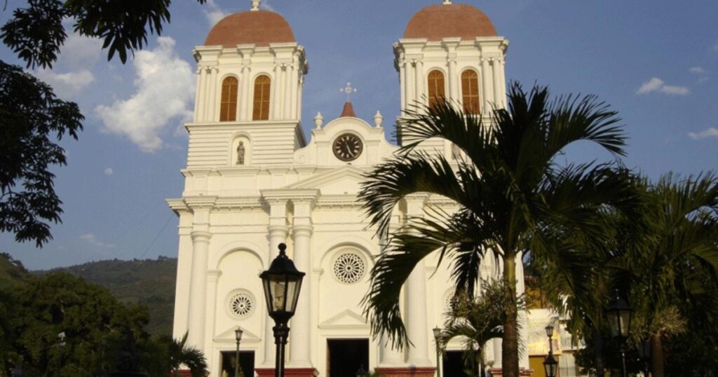 Noticias Antioquia: intimidados comerciantes del occidente antioqueño