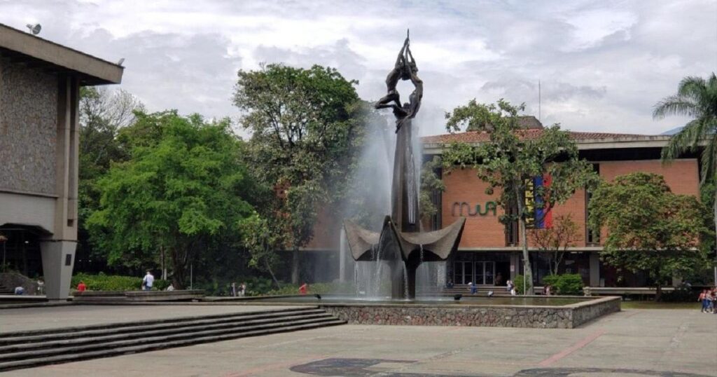 Relegado de su cargo rector de la Universidad de Antioquia Relegado de su cargo rector de la Universidad de Antioquia