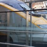 un problema eléctrico deja a viajeros atrapados y el tráfico ferroviario suspendido