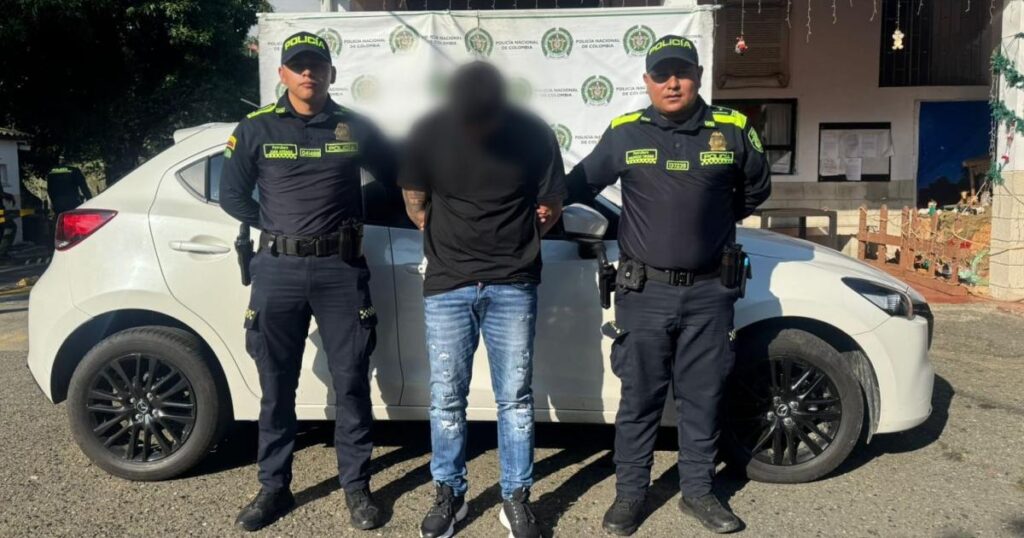 Noticias Medellín: Las autoridades recuperaron un carro robado en Castilla Noticias Medellín: Las autoridades recuperaron un carro robado en Castilla