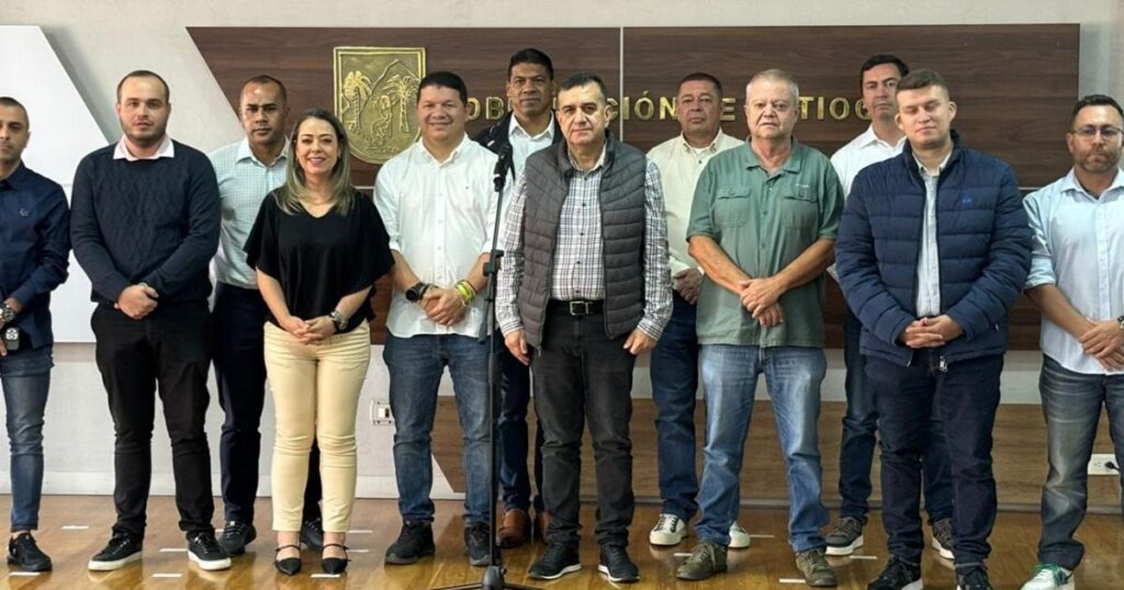 Antioquia: Alcaldes no permitirán el cierre del sector la Areneras Antioquia: Alcaldes no permitirán el cierre del sector la Areneras
