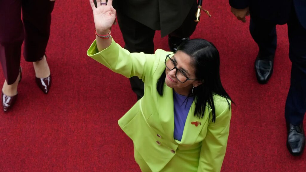 Delcy Rodríguez anuncia el desbloqueo de activos venezolanos en EEUU tras su diálogo con Donald Trump