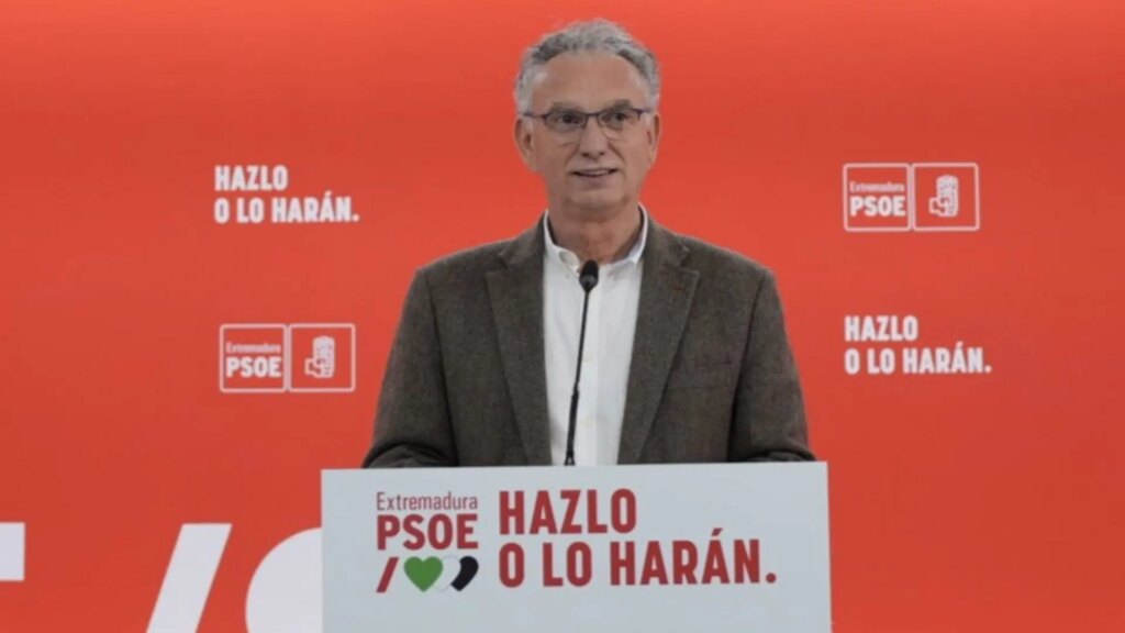 Denuncian por acoso laboral al delegado del Gobierno en Extremadura y presidente de la Gestora del PSOE, que niega las acusaciones