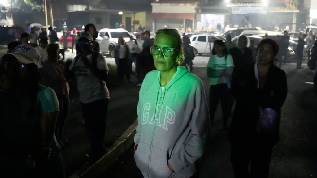 La hija de González Urrutia denuncia «extorsiones» para obligar a su padre a abandonar lucha