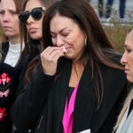 Una sobreviviente de Epstein critica omisión de archivos y denuncia «secretismo»