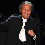así es «la casita del terror», la mansión de Julio Iglesias en Punta Cana