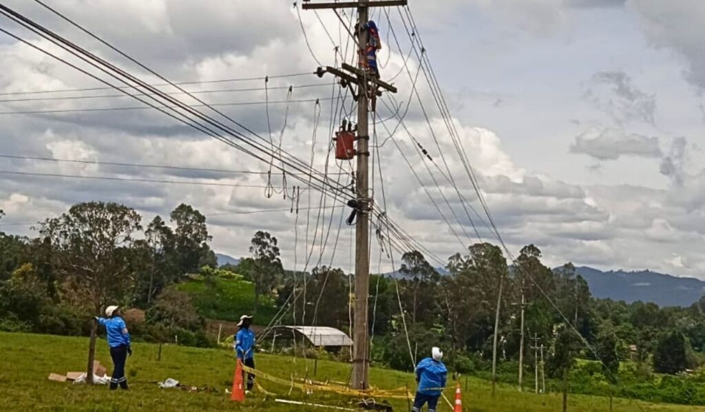 Sin luz este viernes 16 de enero: barrios de Bogotá y Chía con cortes