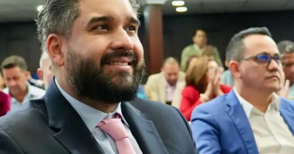 Antioquia: Piden investigar reunión del hijo de Maduro con disidencias Antioquia: Piden investigar reunión del hijo de Maduro con disidencias