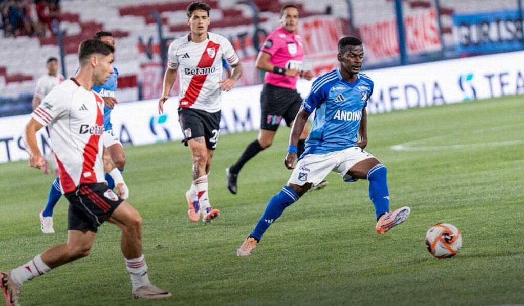 Millonarios no pudo con River Plate: empezó el 2026 con derrota Millonarios no pudo con River Plate: empezó el 2026 con derrota