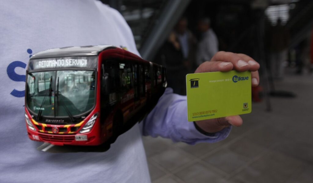 Aumento del pasaje de TransMilenio; estudiantes mantendrán subsidios Aumento del pasaje de TransMilenio; estudiantes mantendrán subsidios