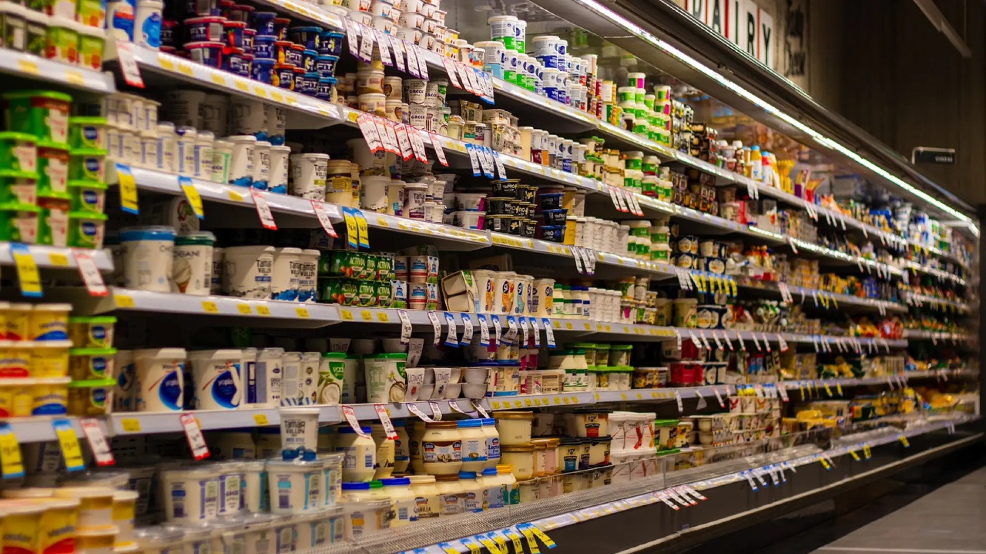 Esto es lo que le pasa a tu cuerpo al comer productos ‘ricos en proteínas’ de supermercado
