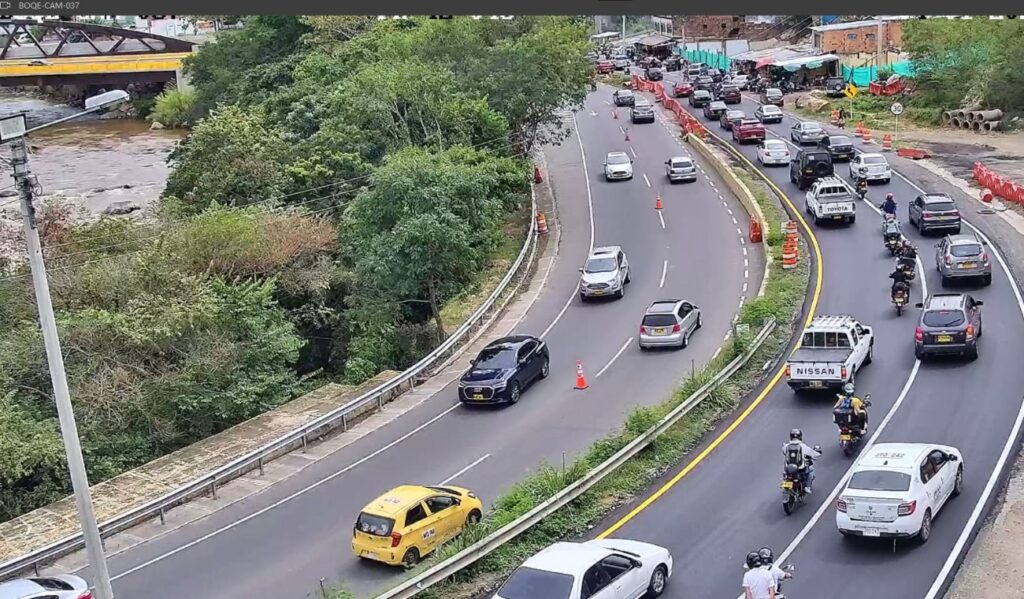 Medidas en la vía Bogotá-Girardot para puente de Reyes: habría contraflujo Medidas en la vía Bogotá-Girardot para puente de Reyes: habría contraflujo