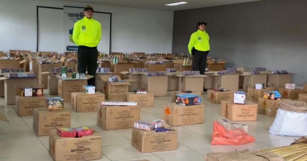 Policía logró incautación de 142 kilogramos de pólvora en Urabá Policía logró incautación de 142 kilogramos de pólvora en Urabá