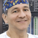 Carlos Arango cirujano plástico: Precisión, ética y transformación con responsabilidad