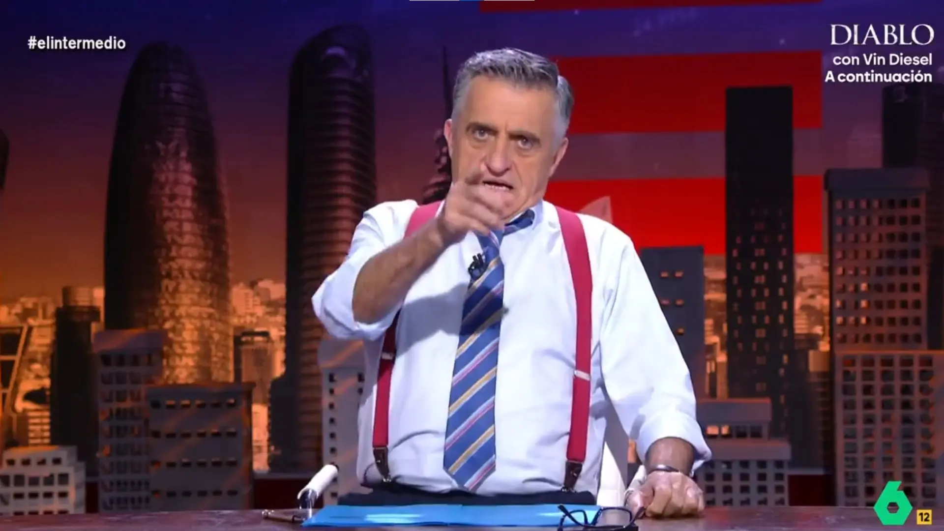 «Jamás he perseguido a nadie con un micrófono»