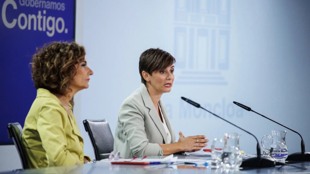 La propuesta del PSOE de penalizar a los caseros que suban el alquiler provoca otro choque con Sumar: «Sigue siendo cosmético» La propuesta del PSOE de penalizar a los caseros que suban el alquiler provoca otro choque con Sumar: «Sigue siendo cosmético»