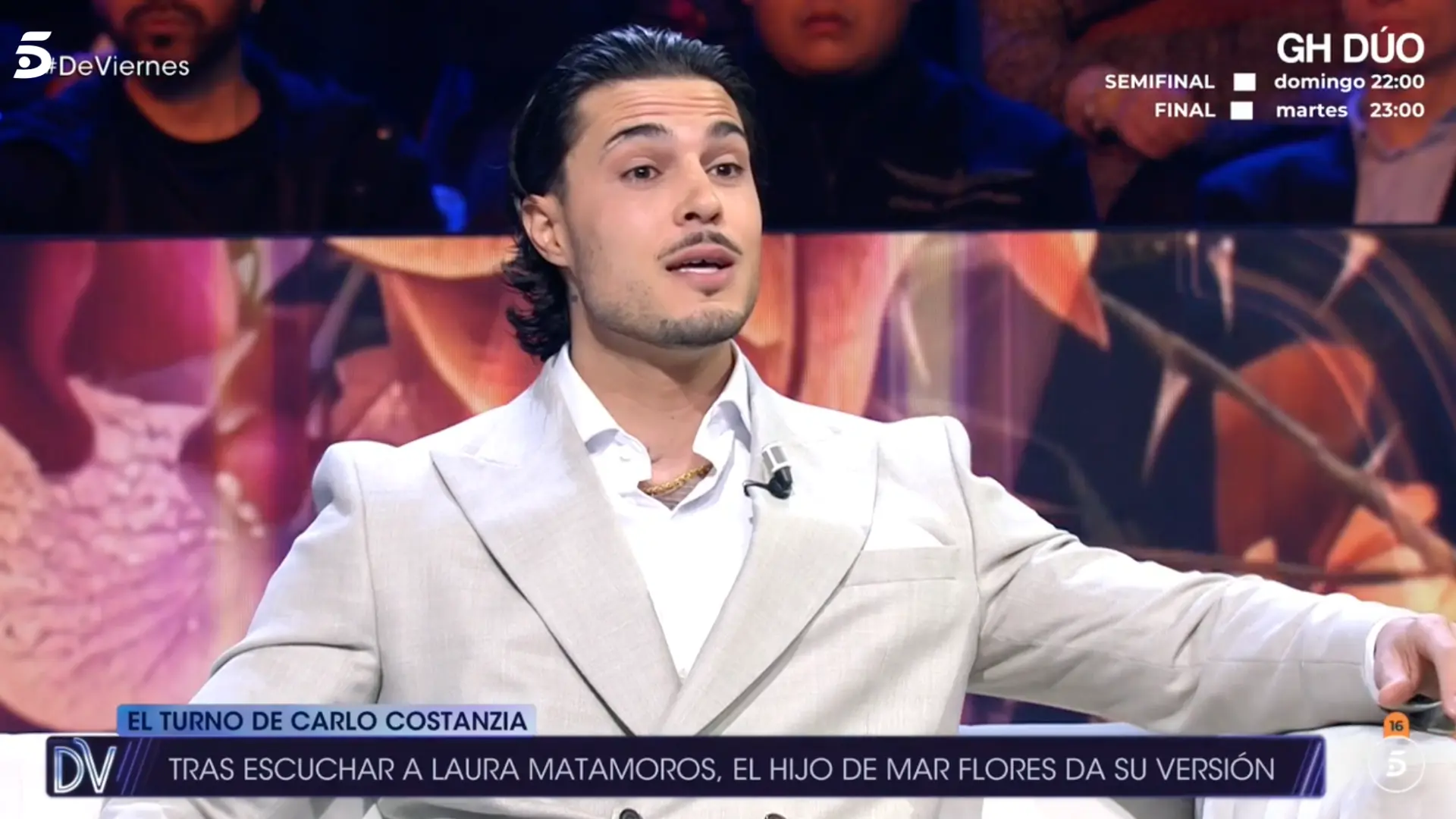 «Lanzó la piedra y quitó la mano»