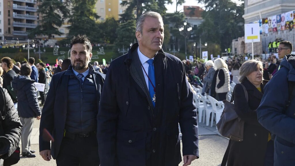 Ortega Smith denuncia «injusticias y arbitrariedades» en Vox y arremete contra Abascal