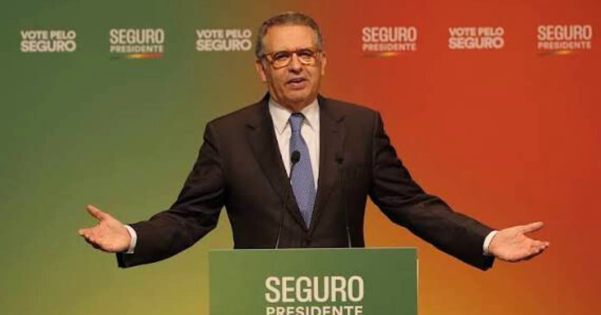 Portugal da un giro y elige con mayoría absoluta un presidente de izquierda