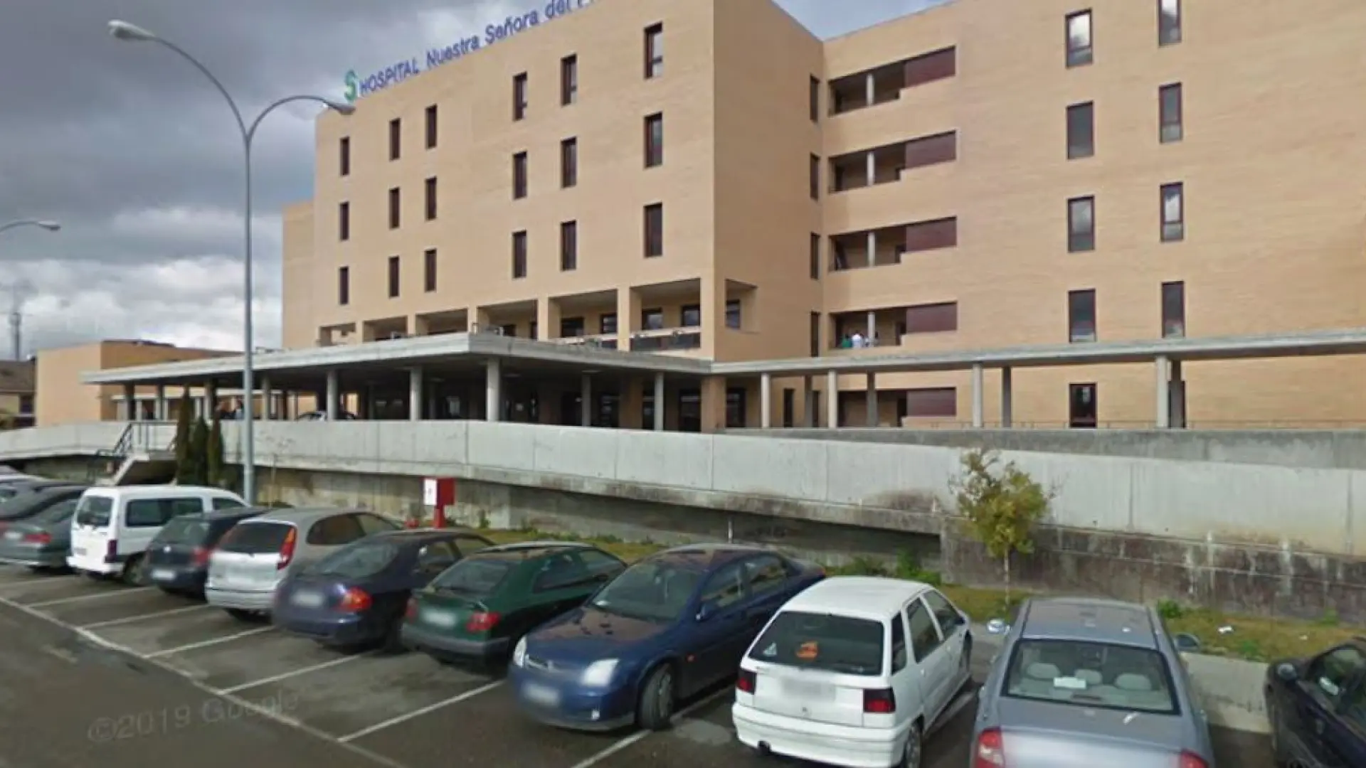 Un bebé y su madre resultan afectados en el incendio de un piso en Talavera: hay 25 personas desalojadas