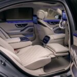 desde la estrella del capó iluminada hasta cinturones calefactados y con airbags