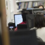 Criticar a tu jefe con tus compañeros es bueno para el trabajo, según un estudio: «Une a los empleados»