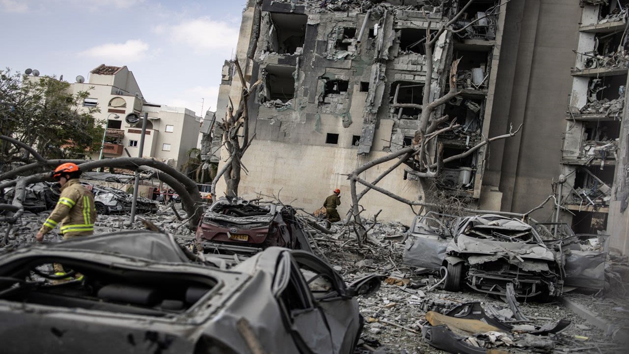 Ataque de EE. UU. contra embarcación en el Pacífico deja seis muertos y reaviva críticas por ejecuciones extrajudiciales