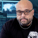 Hacker colombiano advierte sobre los riesgos de la inteligencia artificial en 2026