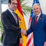 Cuerpo apuesta por reforzar las relaciones con EEUU en su primera reunión con el nuevo embajador en España