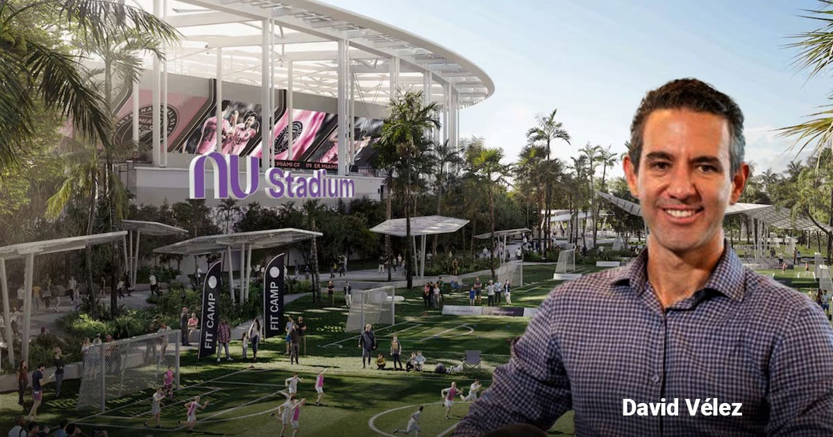 David Vélez se la jugó a lo grande y llevó Nubank al estadio donde jugará Messi en Miami