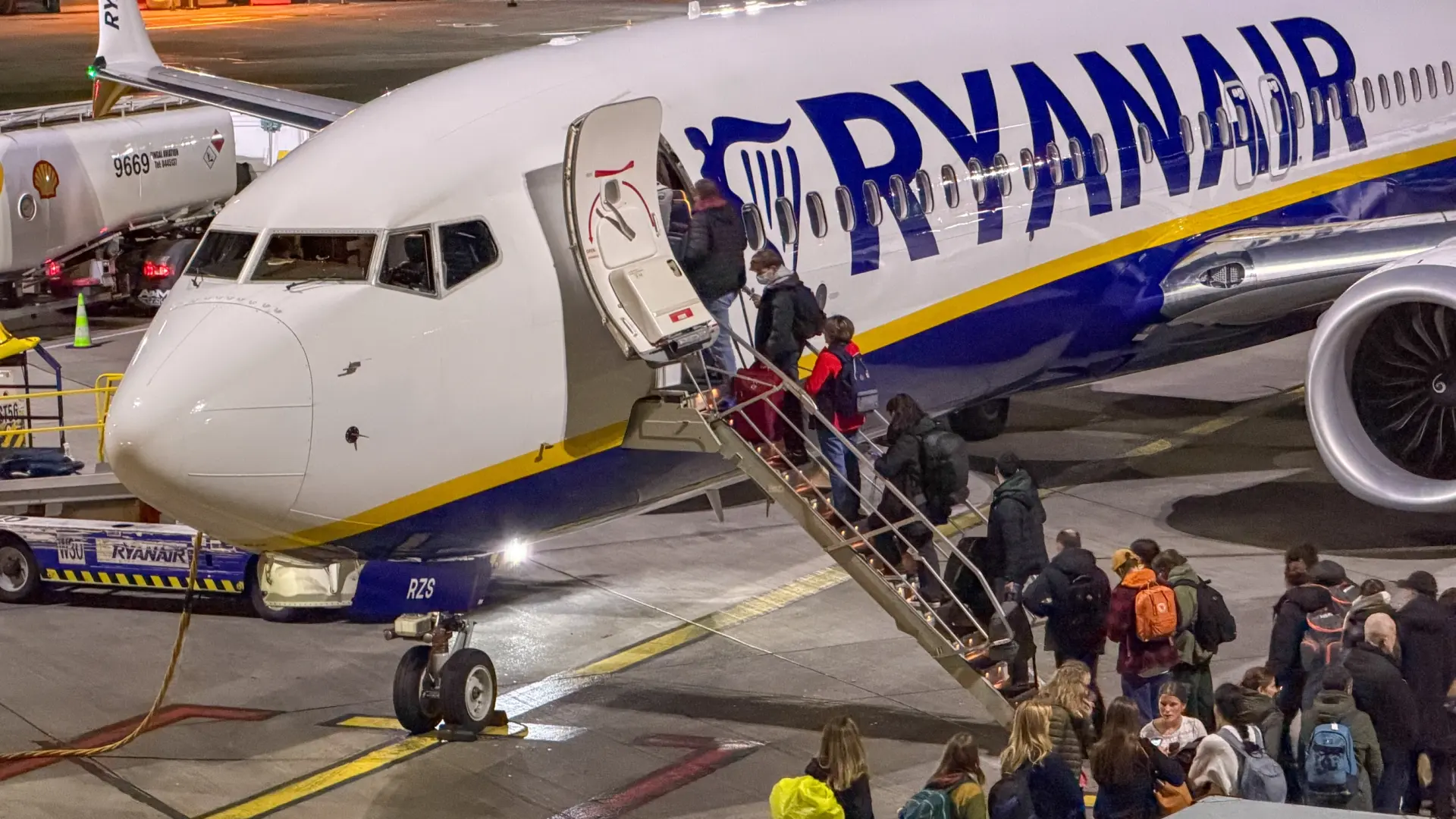 El truco de la caja de cartón para maximizar el espacio en tu bolsa de mano para viajar en avión: «Permite aprovechar cada rincón»