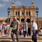 El turismo desafía al conflicto y dispara las reservas para Semana Santa ante el desvío de viajeros a España El turismo desafía al conflicto y dispara las reservas para Semana Santa ante el desvío de viajeros a España