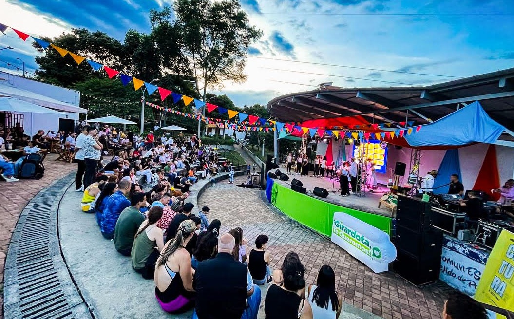 Girardota radica ante el Concejo Municipal el Programa de Estímulos para fortalecer el sector cultural.