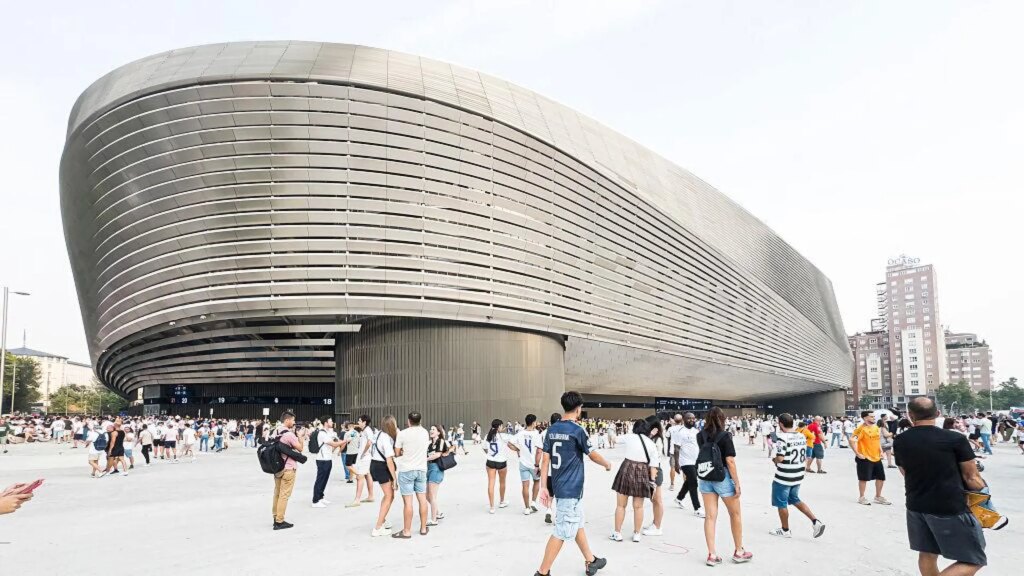 La Justicia ratifica la paralización de las obras de los aparcamientos del Bernabéu