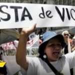 La absurda costumbre de enviar mensajes cursis y superficiales en el Día de la Mujer