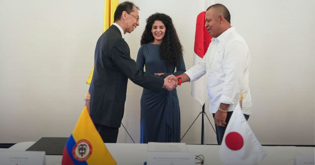 La generosa donación de Japón para que cientos de pequeños municipios tengan una biblioteca propia