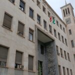 Un año y seis meses de prisión para un profesor de Almería que pidió a una alumna de 14 años enseñar los pechos para aprobar