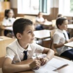 ninguno público y la mayoría multilingüistas