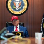 vídeos cortos con muchas explosiones en la nueva Sala de Crisis de la Casa Blanca