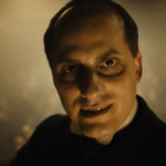 Arturo Pérez-Reverte se rinde ante esta miniserie de 8 episodios sobre el ascenso del fascismo: «Magnífica»