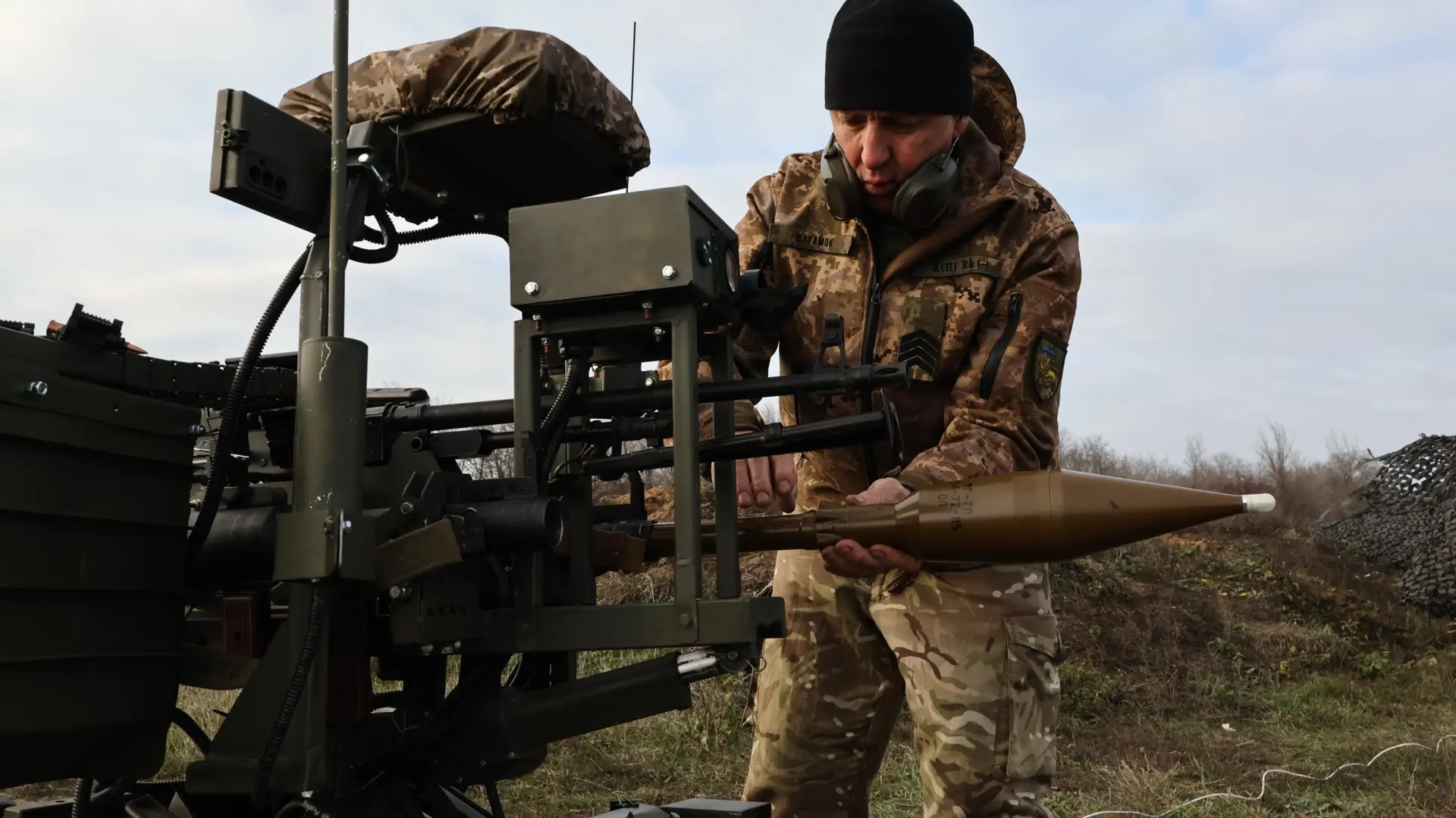 Así es el ‘dron kamikaze de fibra óptica’, el arma secreta de Ucrania que podría decidir la guerra: «Son como cometas mortales»